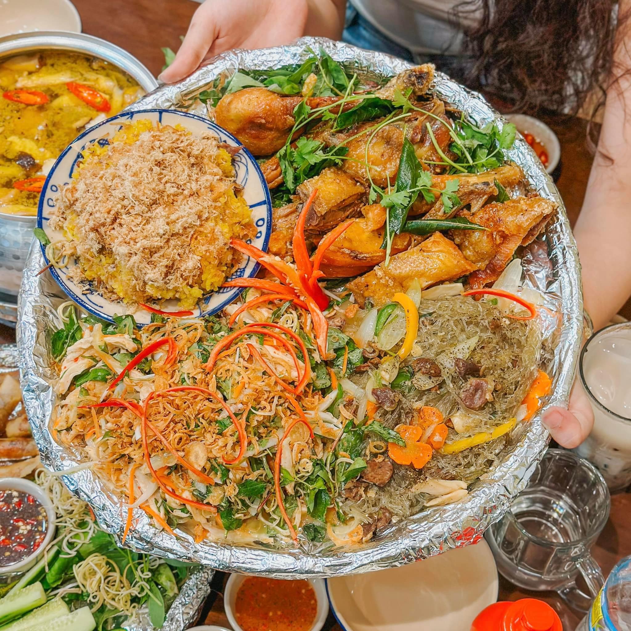 Cơm Gà Trần Thị