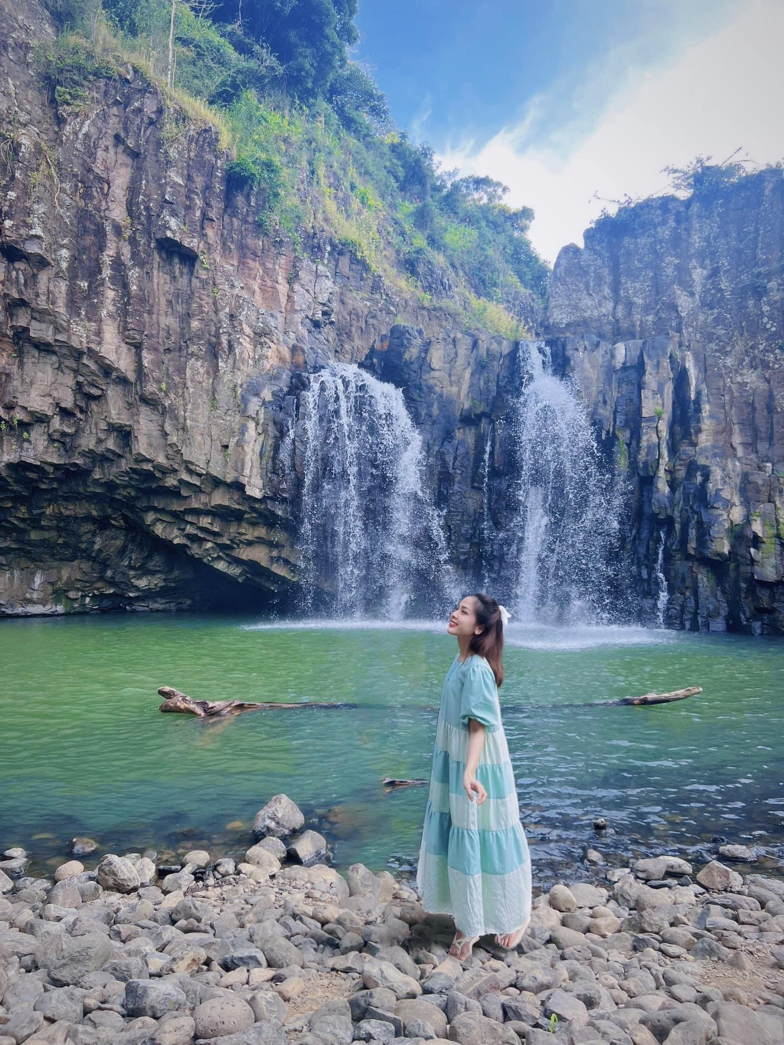 Thác Vực Hòm