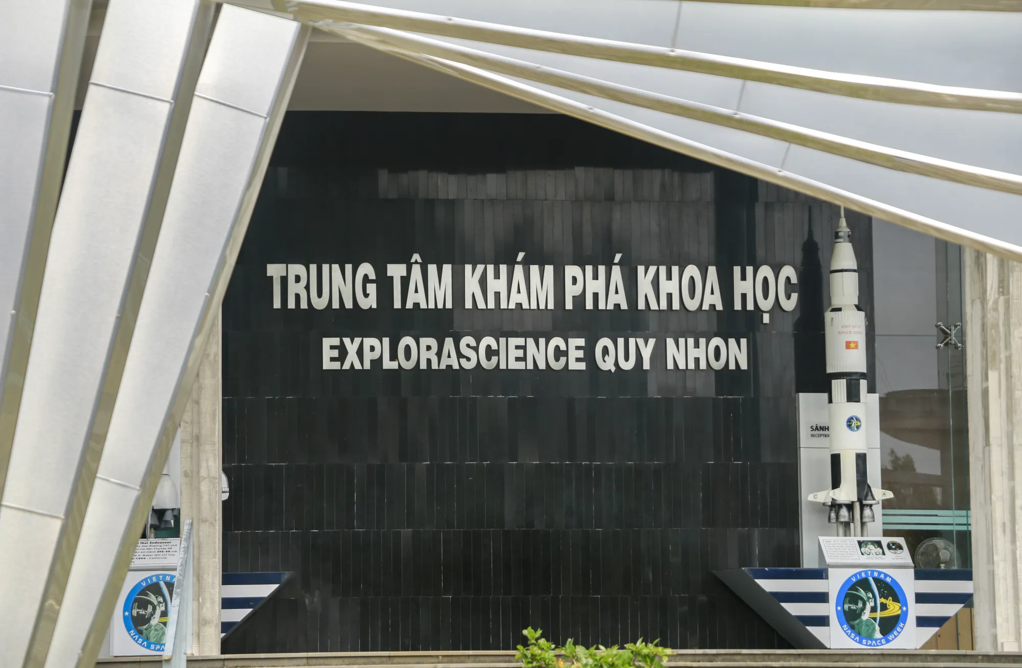 Bên trong trung tâm có nhiều loại hình để du khách trải nghiệm.